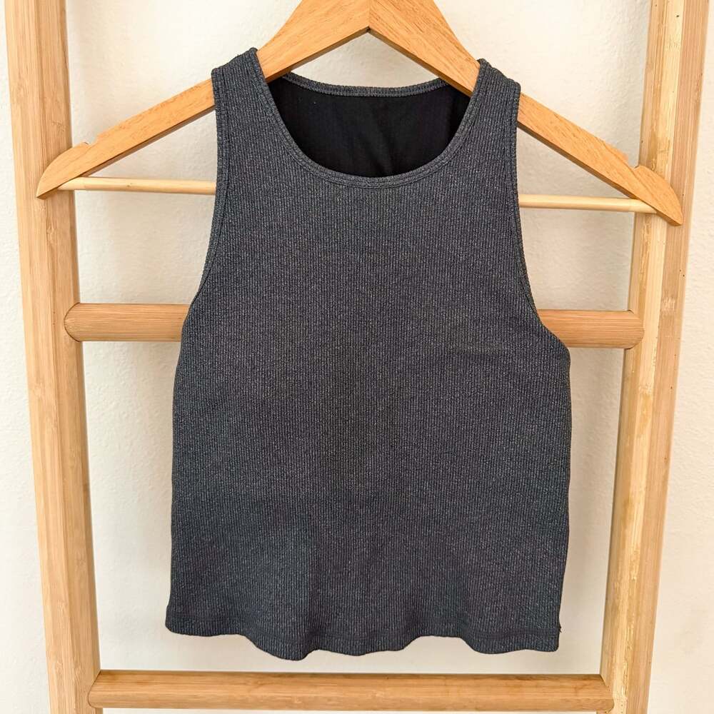 Vuori Women’s Small Ribbed Crop Tank Top Charcoal Gray Racerback Athletic EUC